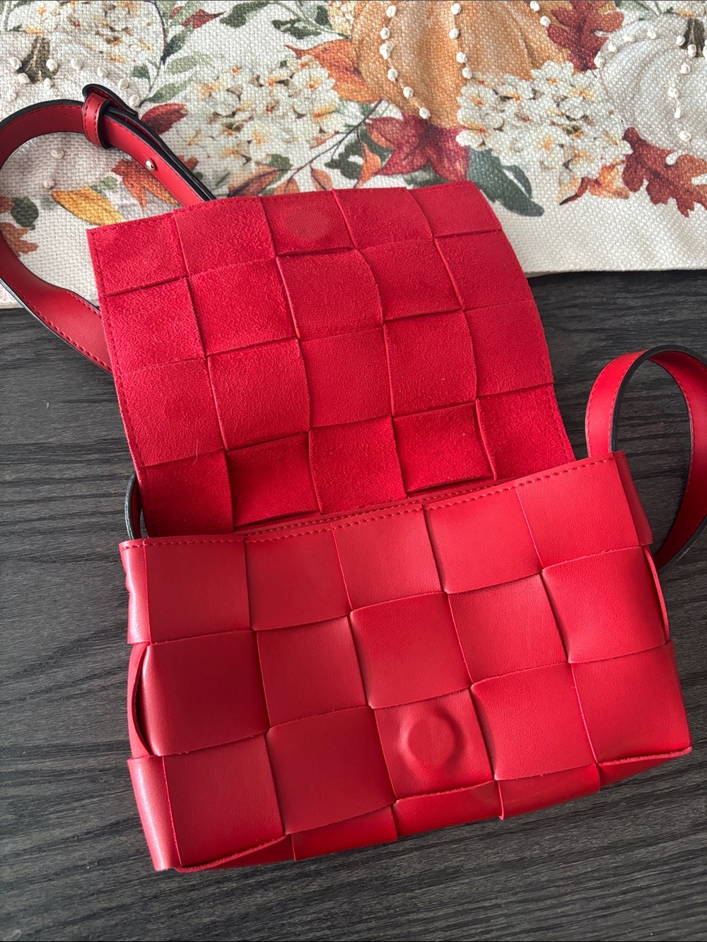 Red Woven Leather Crossbody Bag - Women - Picture 4 of 7